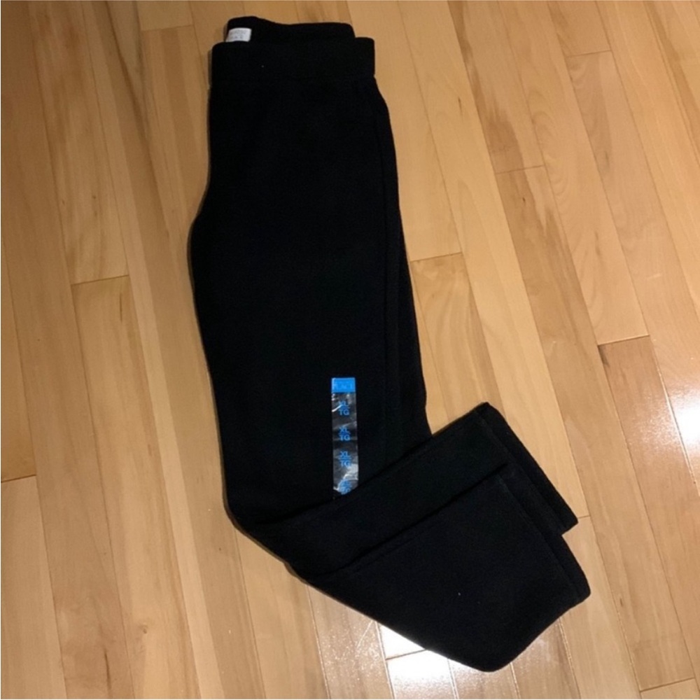 NWT Girl’s Black Children’s Place Glacier Fleece sweatpants - size 14 (XL)